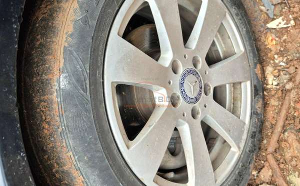 MERCEDES BENZ C 200 CGI