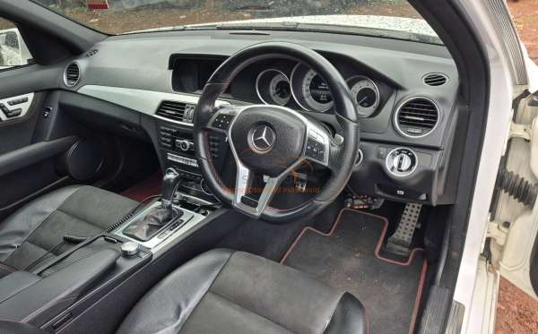 MERCEDES BENZ C250