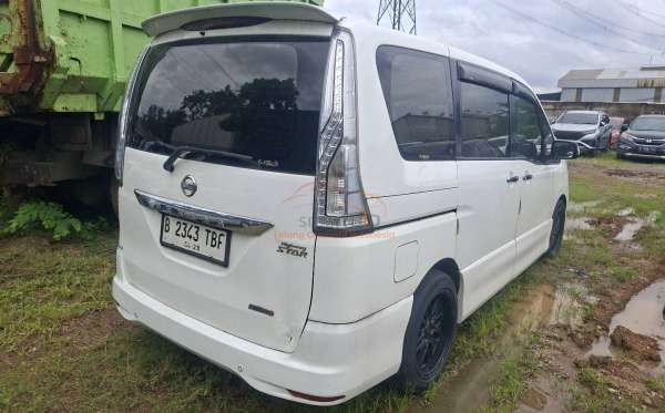 NISSAN SERENA HIGWAY STAR 2.0