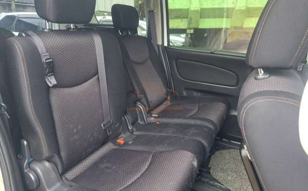 NISSAN SERENA HIGWAY STAR 2.0