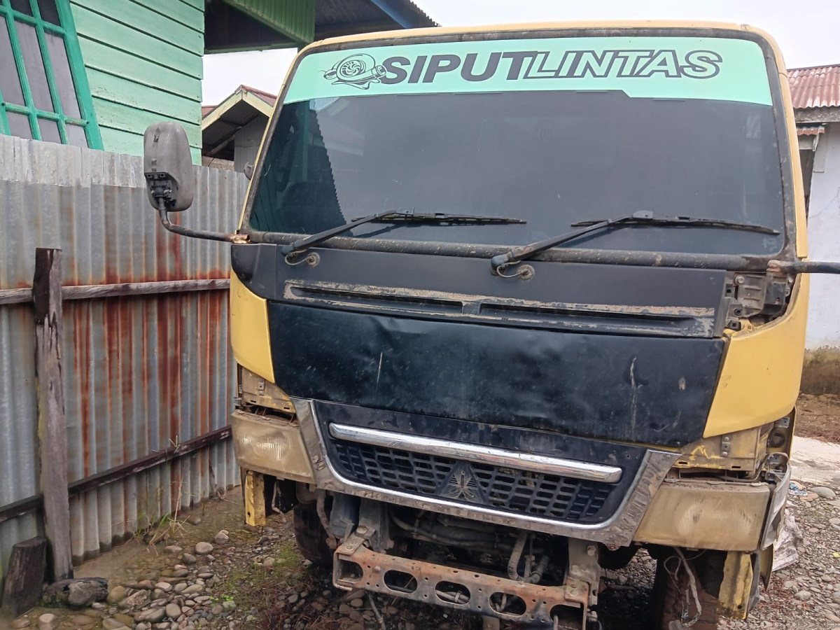 MITSUBISHI CANTER  FE 75