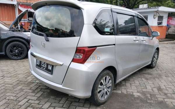 HONDA FREED GB3 1.5 E