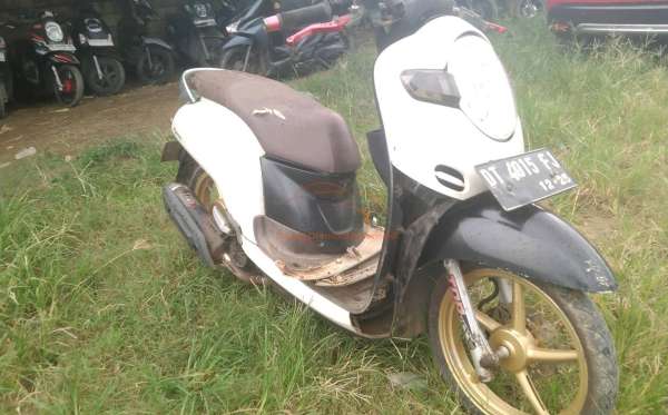 HONDA SCOOPY CW