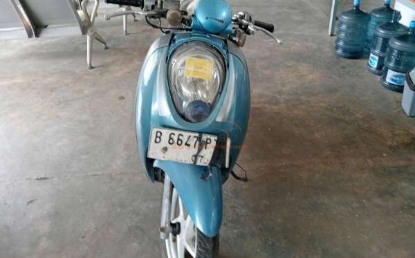 HONDA SCOOPY CW
