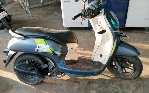 HONDA SCOOPY CW
