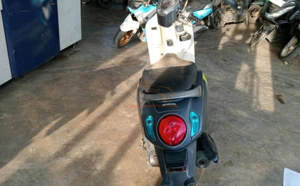 HONDA SCOOPY CW
