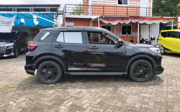 TOYOTA RAIZE 1.0 T S