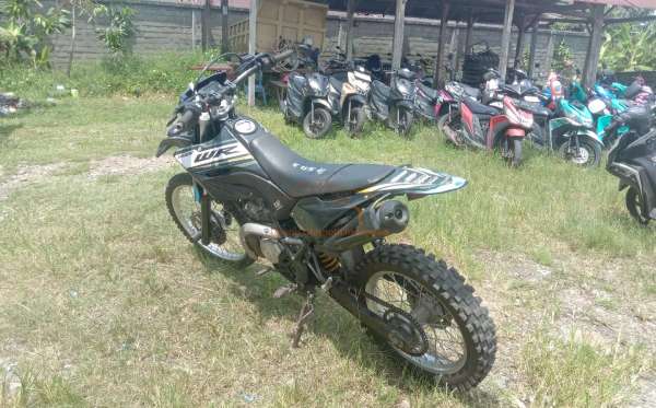 YAMAHA WR