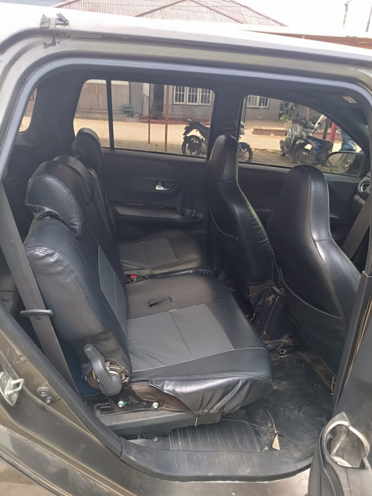 TOYOTA  CALYA  1.2 G M/T