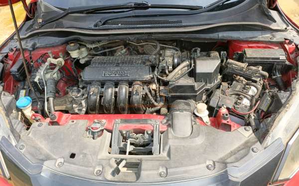 HONDA HRV RU1 1.5 S