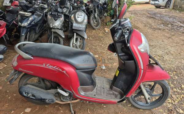 HONDA SCOOPY CW
