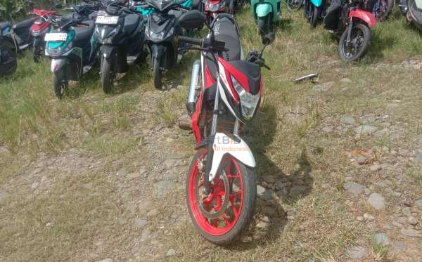 HONDA SONIC 150 R