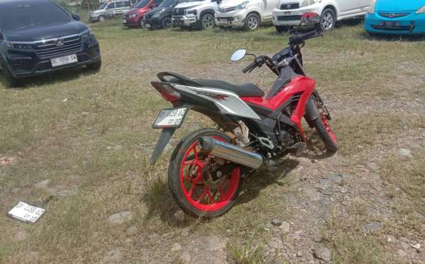 HONDA SONIC 150 R