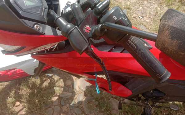 HONDA SONIC 150 R