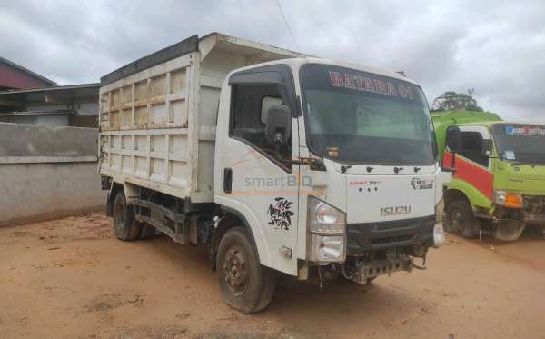 ISUZU NMR