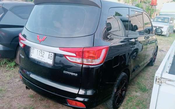WULING CONFERO 1.5 DB MY (4X2)