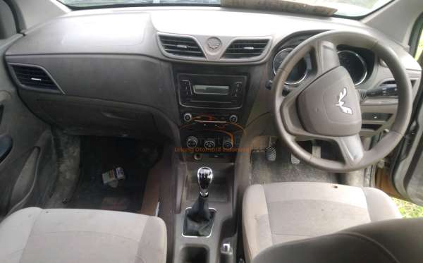 WULING CONFERO 1.5 DB MY (4X2)