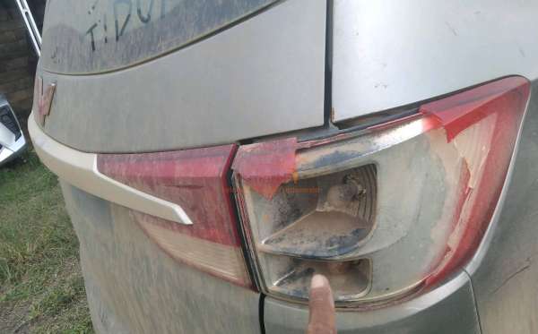 WULING CONFERO 1.5 DB MY (4X2)