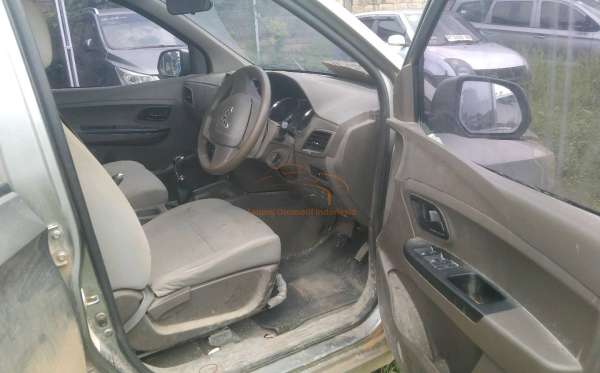 WULING CONFERO 1.5 DB MY (4X2)