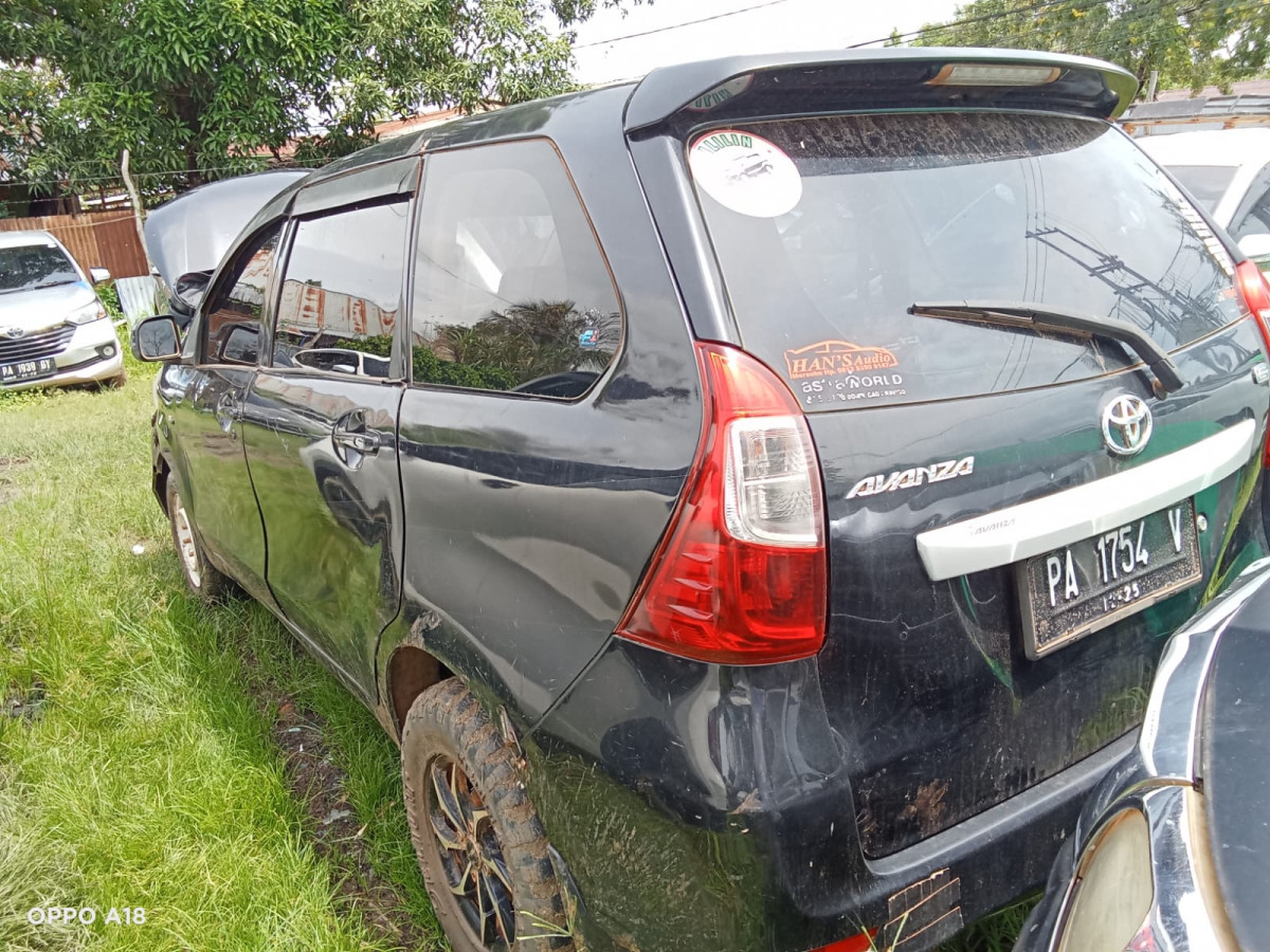 TOYOTA AVANZA  1.3 E