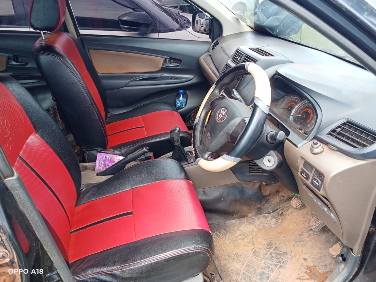 TOYOTA AVANZA  1.3 E