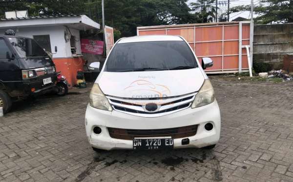 TOYOTA  AVANZA  G