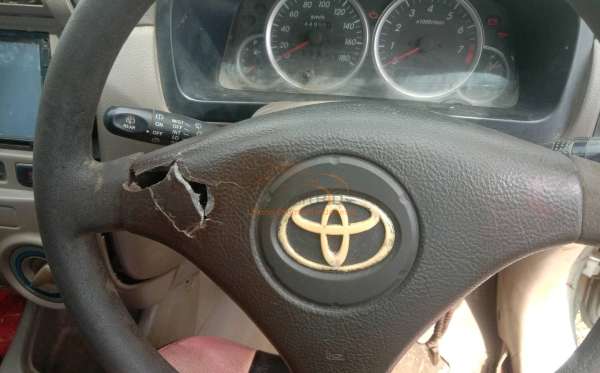 TOYOTA AVANZA