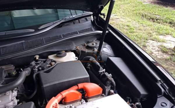 TOYOTA Carmy 2.5 HYBRID A/T