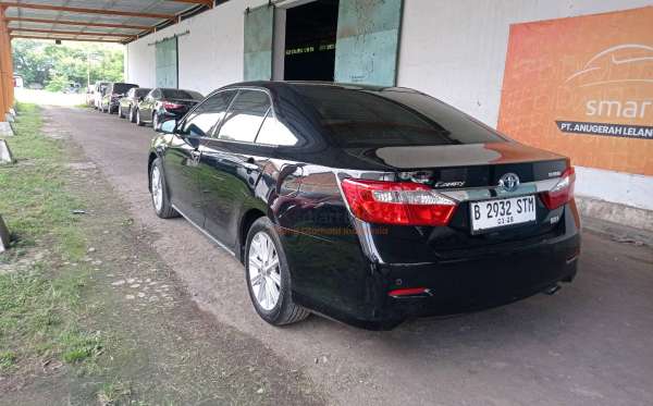 TOYOTA Carmy 2.5 HYBRID A/T