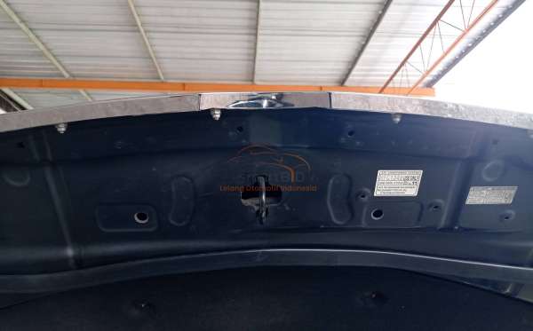 TOYOTA Carmy 2.5 HYBRID A/T