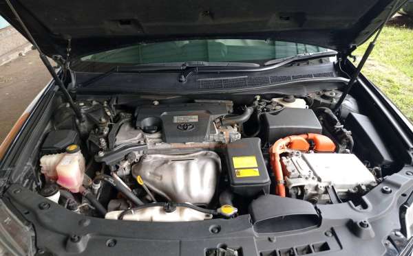 TOYOTA Carmy 2.5 HYBRID A/T