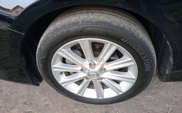 TOYOTA Carmy 2.5 HYBRID A/T