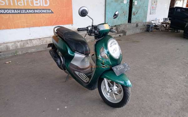 HONDA SCOOPY CW