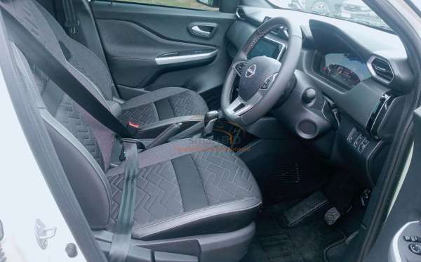 NISSAN MAGNITE TURBO