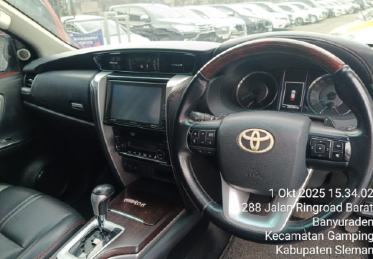 TOYOTA  FORTUNER  2.4 VRZ