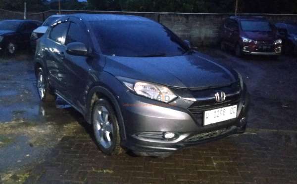 HONDA HRV RU1 1.5 S