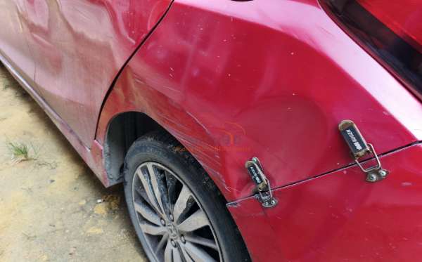 HONDA JAZZ GK5 1.5 RS