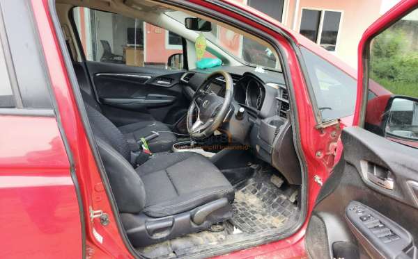 HONDA JAZZ GK5 1.5 RS