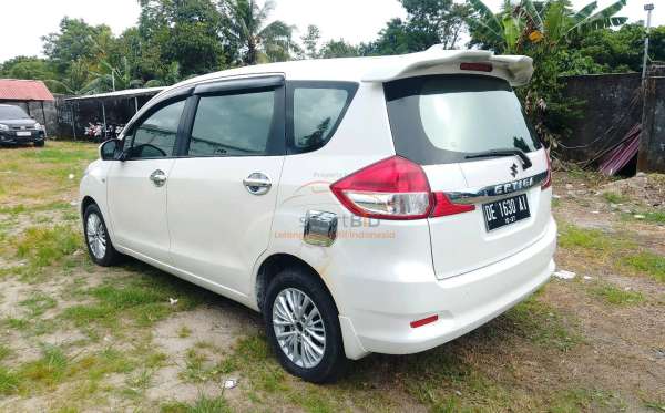 SUZUKI  ERTIGA  DX