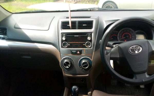 TOYOTA AVANZA 1.3 G