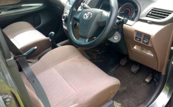 TOYOTA AVANZA 1.3 G