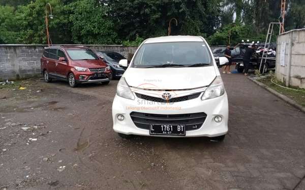 TOYOTA AVANZA VELOZ