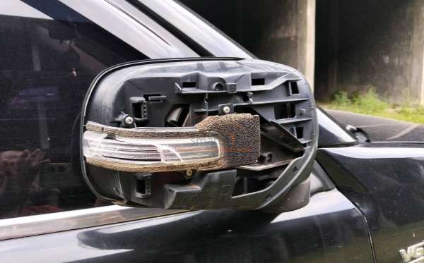 MITSUBISHI  PAJERO  SPORT 2.5HP-E