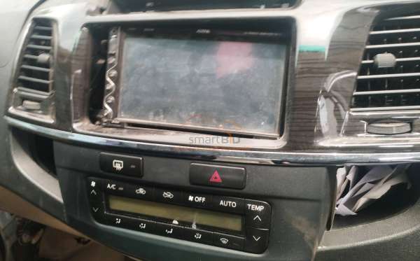 TOYOTA FORTUNER 2.5G AT