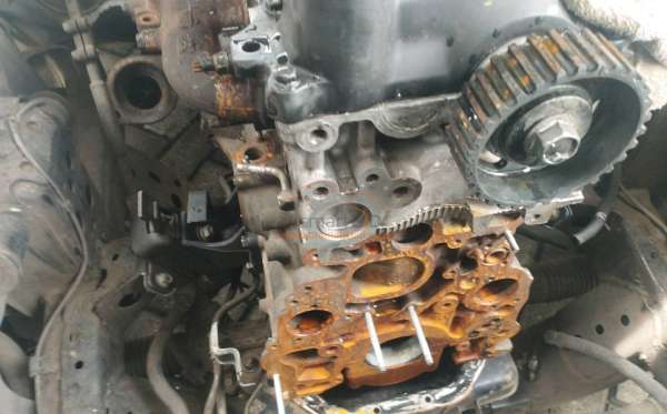 TOYOTA FORTUNER 2.5G AT