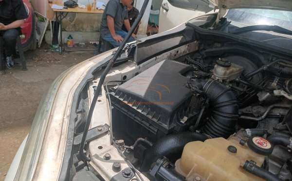 TOYOTA HILUX PICK UP