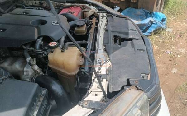 TOYOTA HILUX PICK UP