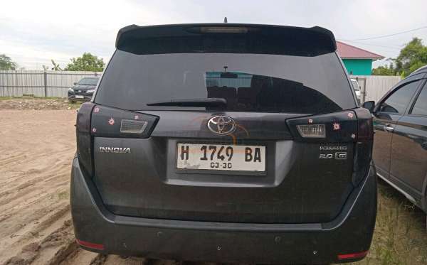 TOYOTA INNOVA G