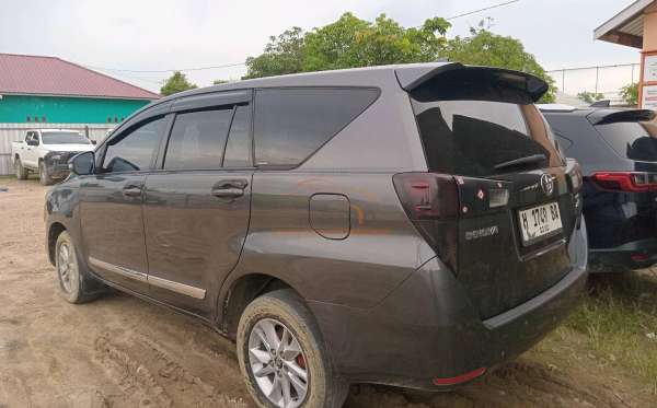TOYOTA INNOVA G