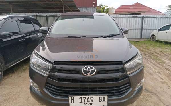 TOYOTA INNOVA G